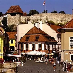 Senator-ház Hotel